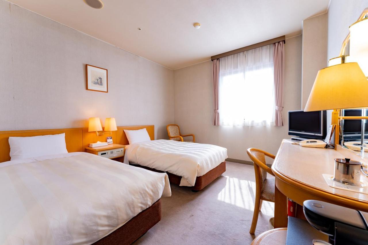 Oyama Palace Hotel Exterior photo